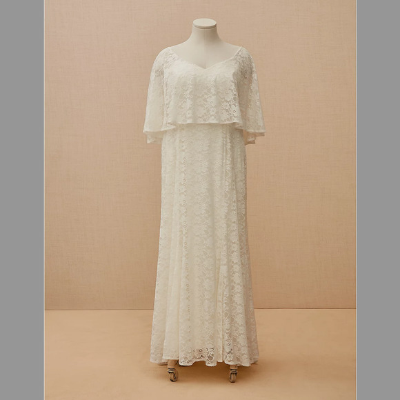 NEW Torrid IVORY LACE CAPELET WEDDING DRESS size 14 - Picture 4 of 6